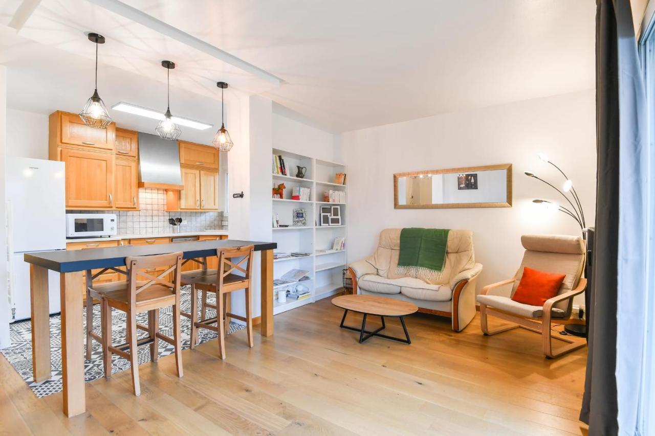Nice Apartment With Balcony Very Close To The City Center Annecy Ngoại thất bức ảnh