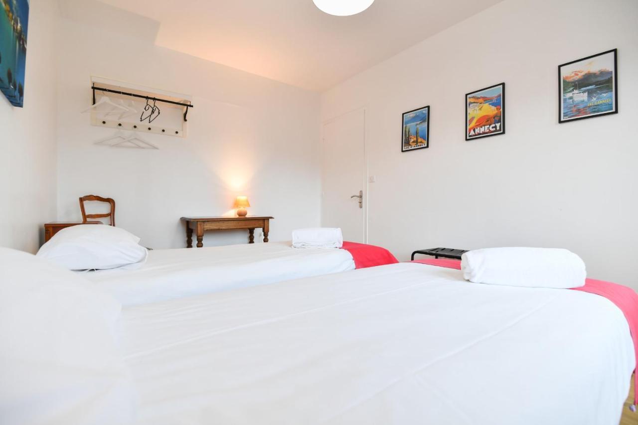 Nice Apartment With Balcony Very Close To The City Center Annecy Ngoại thất bức ảnh
